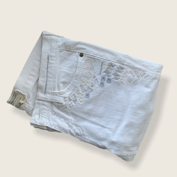 Aritizia white jeans - Picture 1 of 3